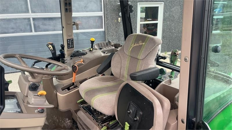John Deere 5080R Med frontlæsser - Traktor: slika 5 John Deere 5080R Med frontlæsser - Traktor: slika 5