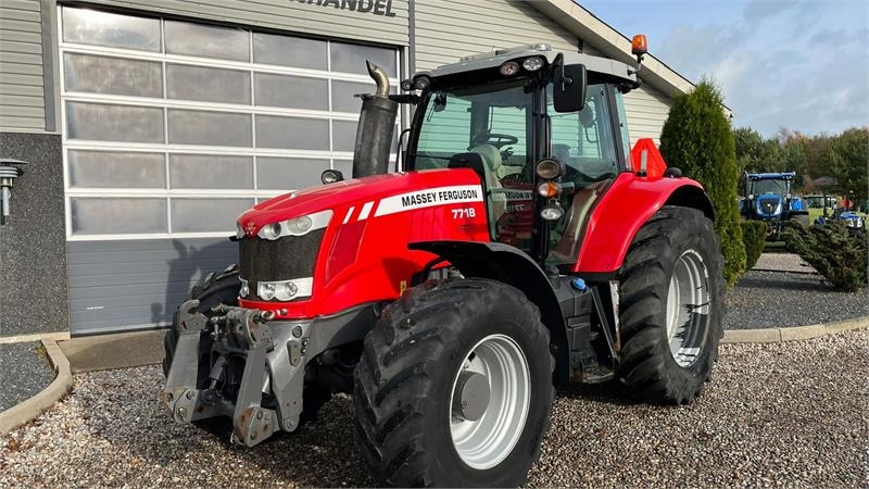 Massey Ferguson 7718 Dyna VT Med frontlift og frontPTO - Traktor: slika 2 Massey Ferguson 7718 Dyna VT Med frontlift og frontPTO - Traktor: slika 2