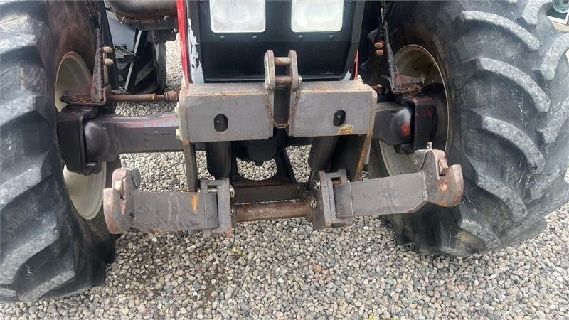 Massey Ferguson 8120 DYNA 4 Med frontlift - Traktor: slika 4 Massey Ferguson 8120 DYNA 4 Med frontlift - Traktor: slika 4