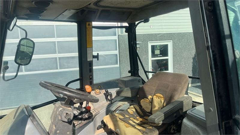 New Holland 5640 SL Dualpower - Traktor: slika 5 New Holland 5640 SL Dualpower - Traktor: slika 5