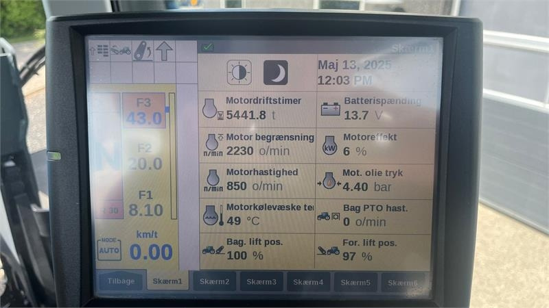 Traktor New Holland T7.270 AC med frontlift og frontlæsser: slika 12