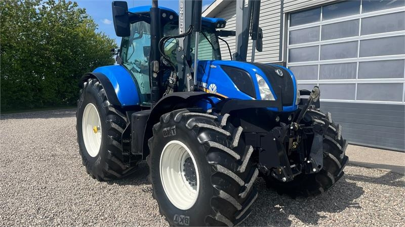 Traktor New Holland T7.270 AC med frontlift og frontlæsser: slika 22