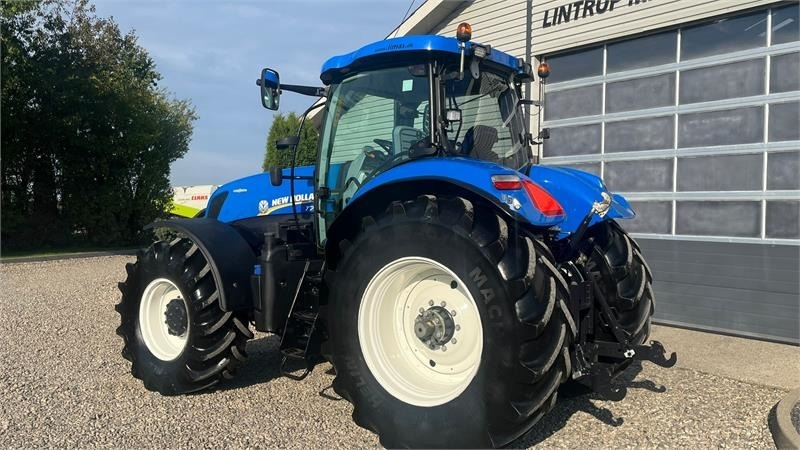 New Holland T7.270 AutoCommand med frontlift - Traktor: slika 3 New Holland T7.270 AutoCommand med frontlift - Traktor: slika 3