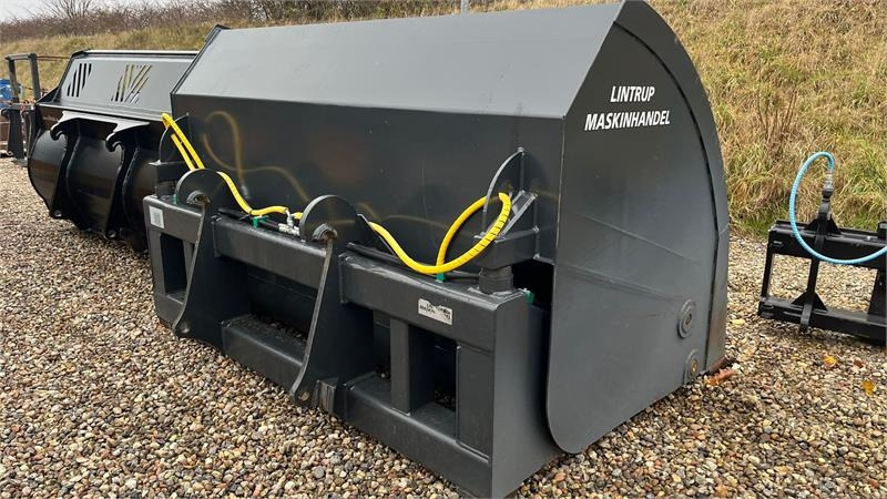 Volvo 5m3 Rauakoda Højtip skovl Rauakoda 5m3 højtip skov - Poljoprivredna mašina: slika 1 Volvo 5m3 Rauakoda Højtip skovl Rauakoda 5m3 højtip skov - Poljoprivredna mašina: slika 1