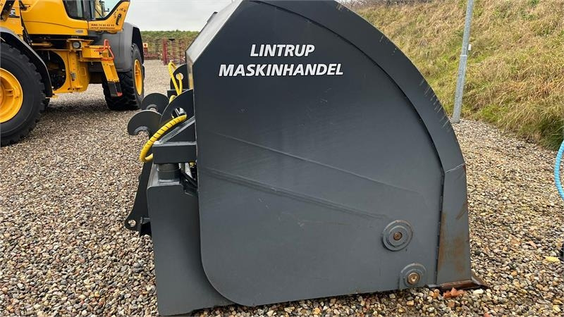 Volvo 5m3 Rauakoda Højtip skovl Rauakoda 5m3 højtip skov - Poljoprivredna mašina: slika 2 Volvo 5m3 Rauakoda Højtip skovl Rauakoda 5m3 højtip skov - Poljoprivredna mašina: slika 2