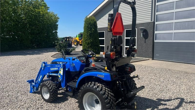 Solis H26 HST Med Frontlæsser og GardenPro dæk - Traktor: slika 3 Solis H26 HST Med Frontlæsser og GardenPro dæk - Traktor: slika 3