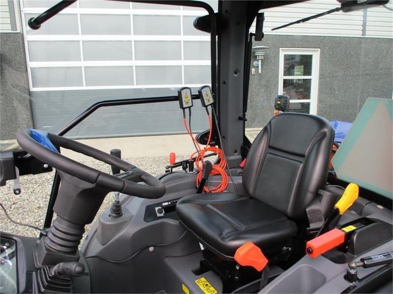 Solis H26 HST SNOW EDITION med frontlift, front PTO, Var - Komunalni traktor: slika 3 Solis H26 HST SNOW EDITION med frontlift, front PTO, Var - Komunalni traktor: slika 3