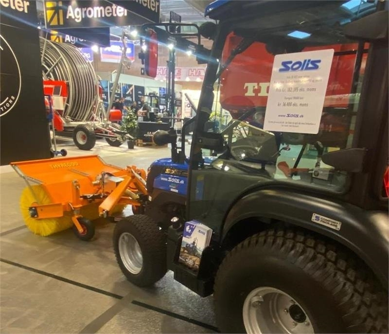 Solis H26 HST SnowEdition med Thyregod TK 1600 kost på - Traktor: slika 3 Solis H26 HST SnowEdition med Thyregod TK 1600 kost på - Traktor: slika 3