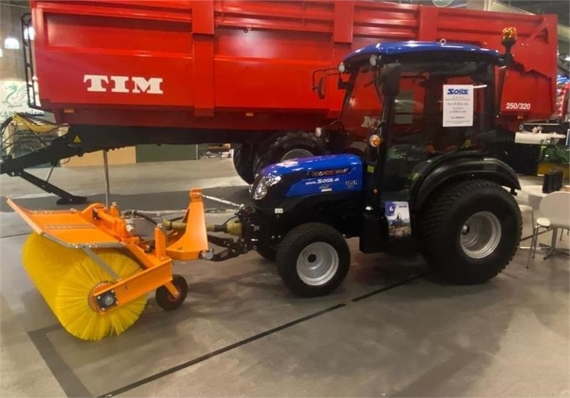 Solis H26 HST SnowEdition med Thyregod TK 1600 kost på - Traktor: slika 1 Solis H26 HST SnowEdition med Thyregod TK 1600 kost på - Traktor: slika 1