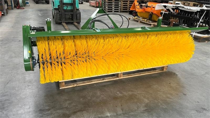 Thyregod TK 2800 med nylon børster og hydraulisk sving. bre - Metle: slika 5 Thyregod TK 2800 med nylon børster og hydraulisk sving. bre - Metle: slika 5