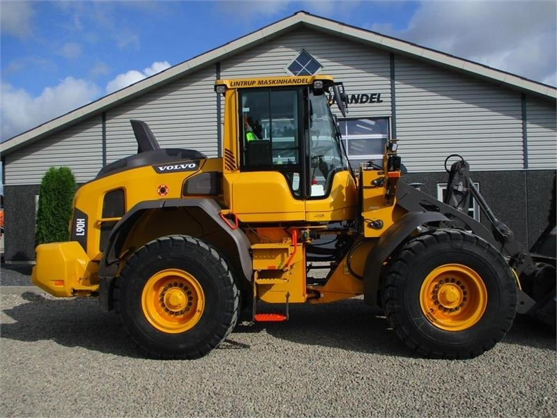 Lizing Volvo L 90 H Årg 9.2021, CDC, BSS, DK-Maskine med fuld V Volvo L 90 H Årg 9.2021, CDC, BSS, DK-Maskine med fuld V: slika 12 Lizing Volvo L 90 H Årg 9.2021, CDC, BSS, DK-Maskine med fuld V Volvo L 90 H Årg 9.2021, CDC, BSS, DK-Maskine med fuld V: slika 12