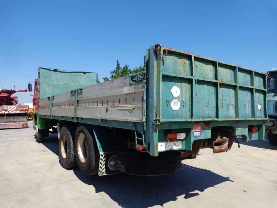 Scania LB141 V8 SCANIA LBS 141 (6X2) V8 - Kamion sa tovarnim sandukom: slika 5 Scania LB141 V8 SCANIA LBS 141 (6X2) V8 - Kamion sa tovarnim sandukom: slika 5