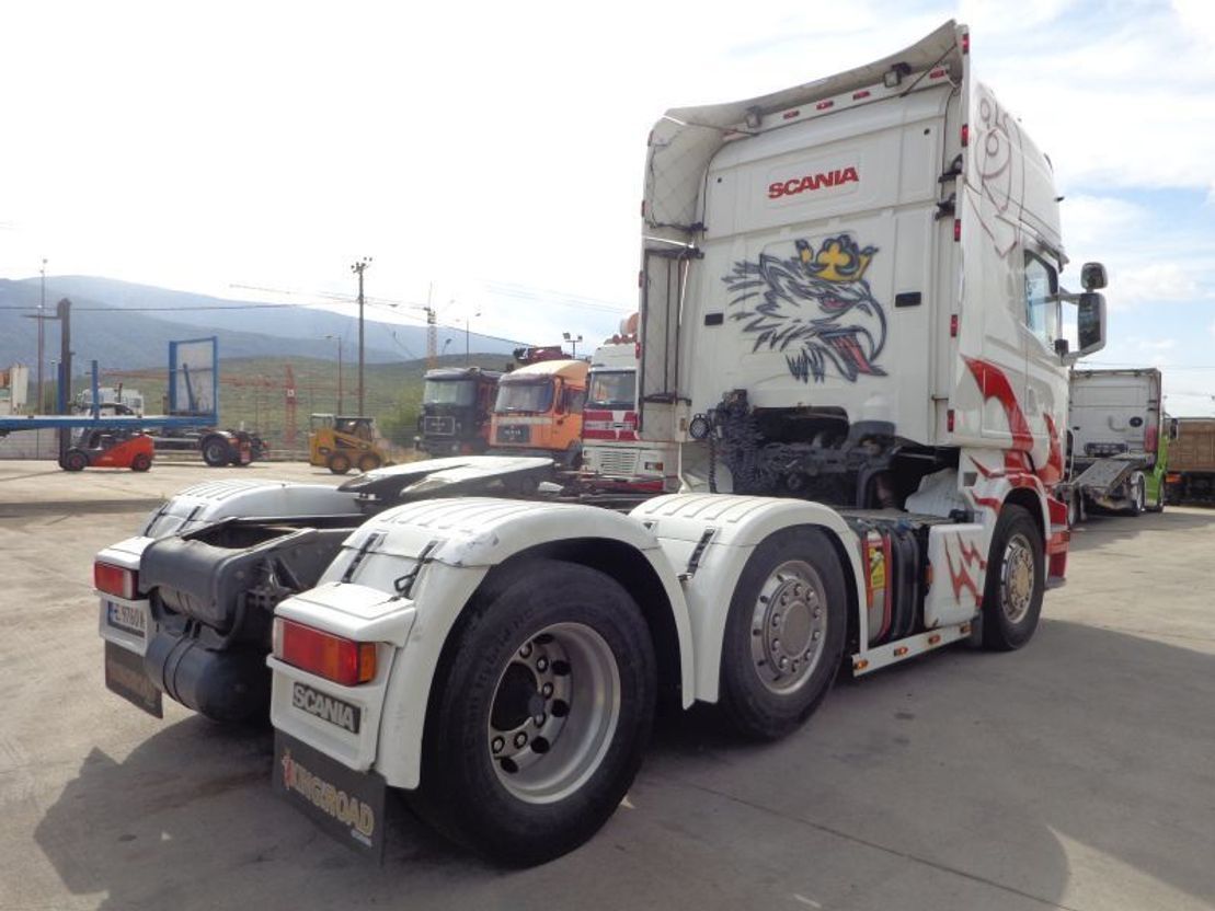 Scania R560 V8 SCANIA R560 (6X2) TWEENSTEER-EURO5 - Tegljač: slika 4 Scania R560 V8 SCANIA R560 (6X2) TWEENSTEER-EURO5 - Tegljač: slika 4