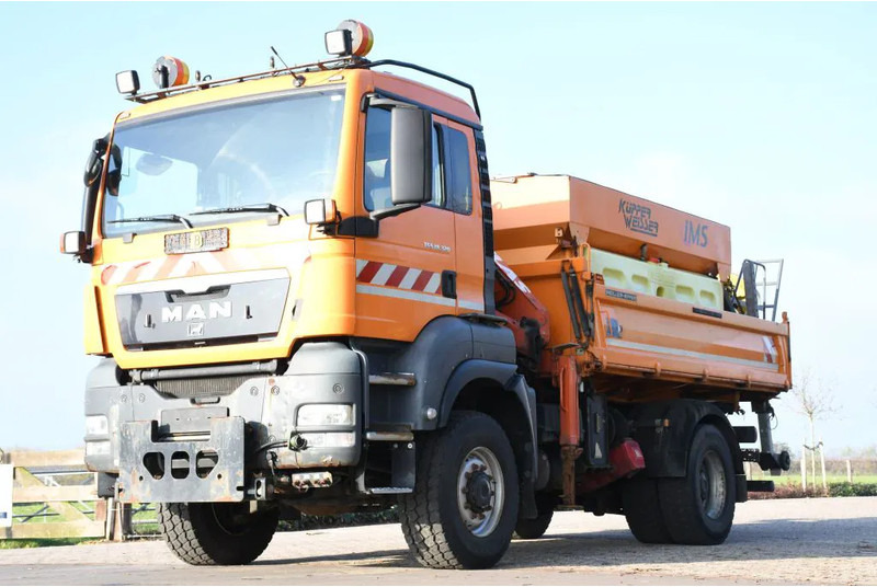MAN TGS 18.320 4x4!! KRAN/!!!WINTERDIENST/DREISEITENKIPPER!!KOMMUNAL/KLIMA!! - Istovarivač, Kamion sa dizalicom: slika 4 MAN TGS 18.320 4x4!! KRAN/!!!WINTERDIENST/DREISEITENKIPPER!!KOMMUNAL/KLIMA!! - Istovarivač, Kamion sa dizalicom: slika 4