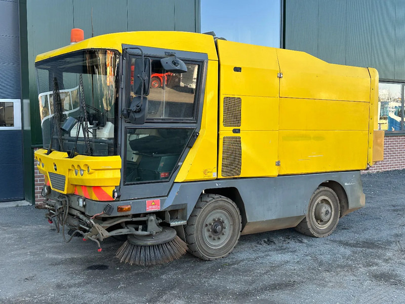 Ravo 530 VEEGMACHINE/SWEEPER!! - Autočistilica: slika 1 Ravo 530 VEEGMACHINE/SWEEPER!! - Autočistilica: slika 1