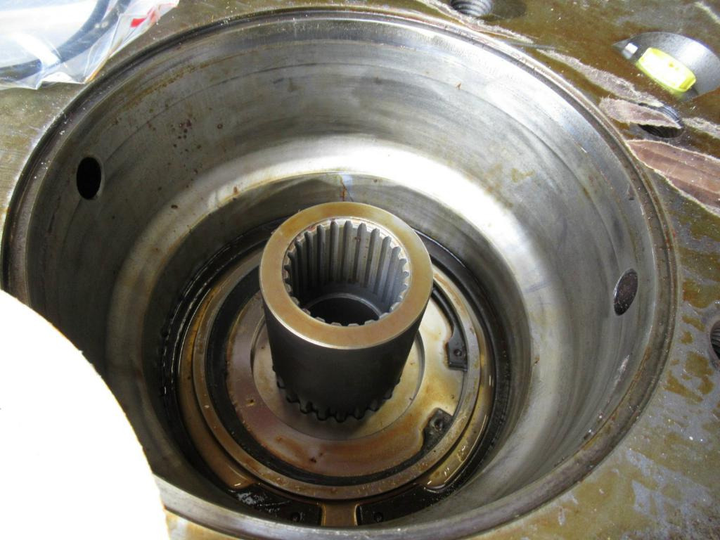 Bomag 05901806R - 05901319R - Pogonski reduktor za Građevinska mašina: slika 2 Bomag 05901806R - 05901319R - Pogonski reduktor za Građevinska mašina: slika 2