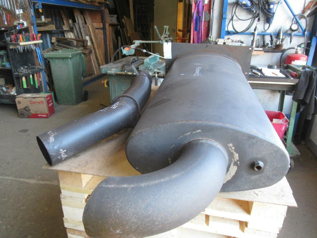 Bomag BC572RB - - Prigušivač za Građevinska mašina: slika 2 Bomag BC572RB - - Prigušivač za Građevinska mašina: slika 2