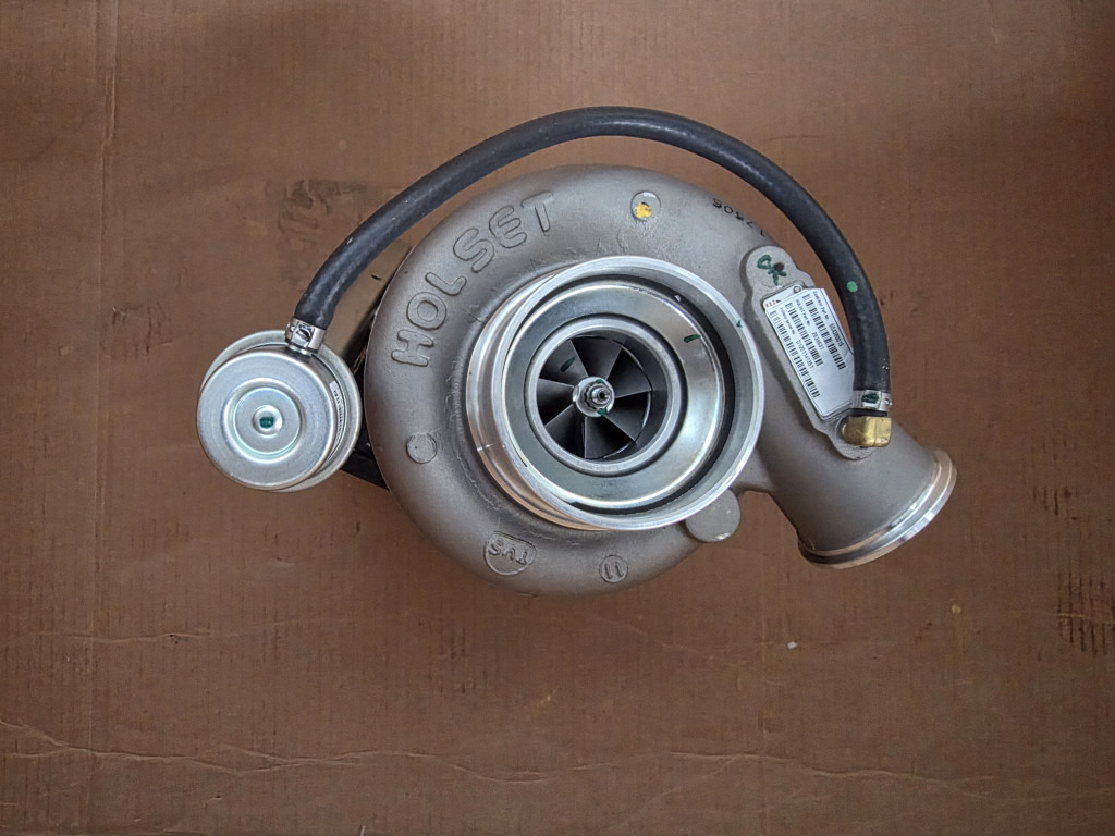 Case 504380015 - Turbo za Građevinska mašina: slika 1 Case 504380015 - Turbo za Građevinska mašina: slika 1