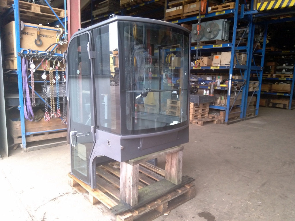 Case 72276641 - Kabina za Građevinska mašina: slika 2 Case 72276641 - Kabina za Građevinska mašina: slika 2