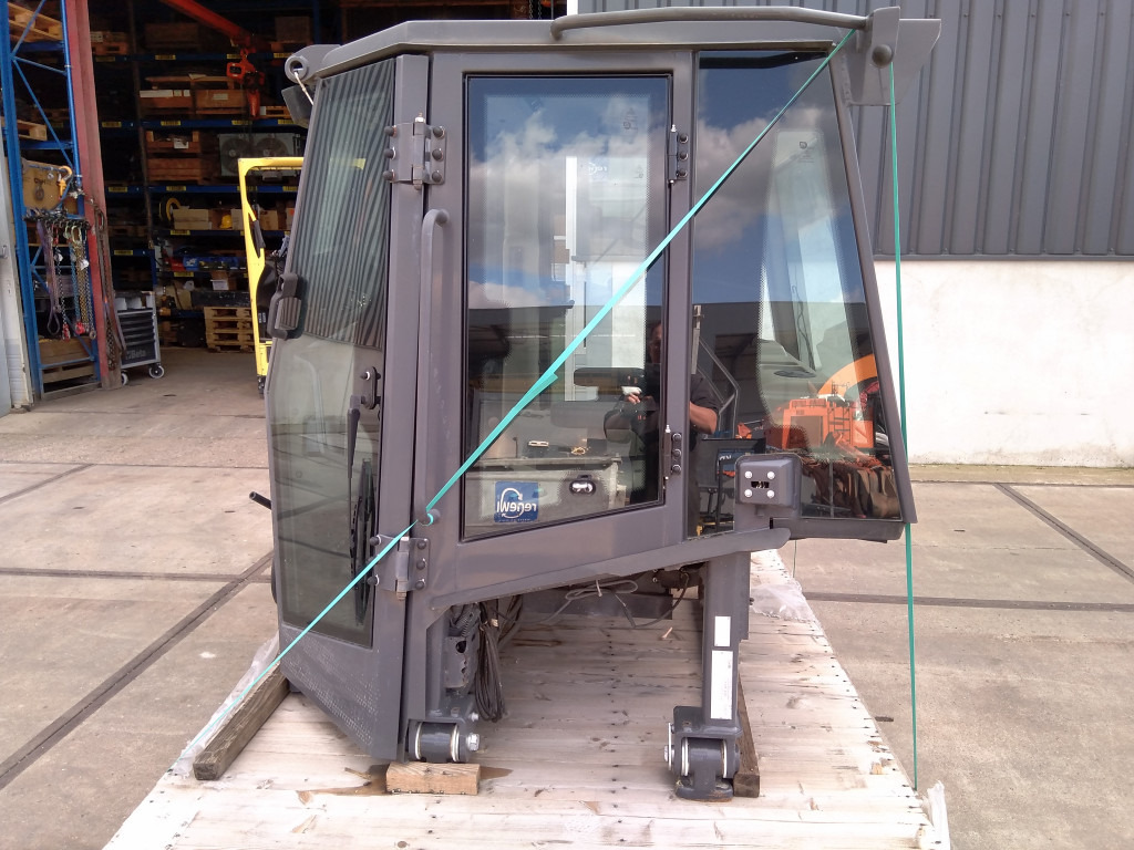 Case 87388637 - 87388630 - Kabina za Građevinska mašina: slika 4 Case 87388637 - 87388630 - Kabina za Građevinska mašina: slika 4