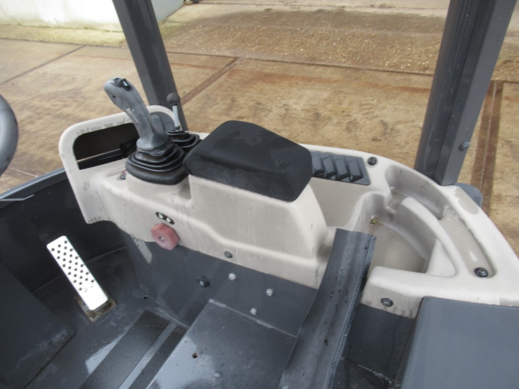 Case 87681392 - - Kabina za Građevinska mašina: slika 5 Case 87681392 - - Kabina za Građevinska mašina: slika 5