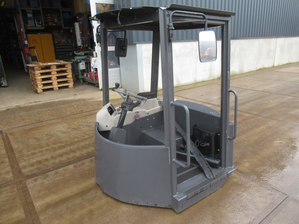 Case 87681392 - - Kabina za Građevinska mašina: slika 2 Case 87681392 - - Kabina za Građevinska mašina: slika 2