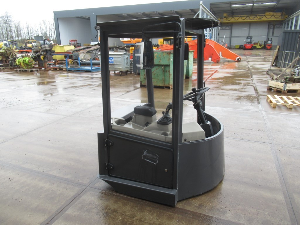 Case 87681392 - - Kabina za Građevinska mašina: slika 1 Case 87681392 - - Kabina za Građevinska mašina: slika 1