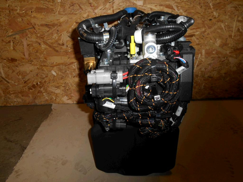 Caterpillar 3996151 - Rezervoar za AdBlue tečnost za Građevinska mašina: slika 5 Caterpillar 3996151 - Rezervoar za AdBlue tečnost za Građevinska mašina: slika 5