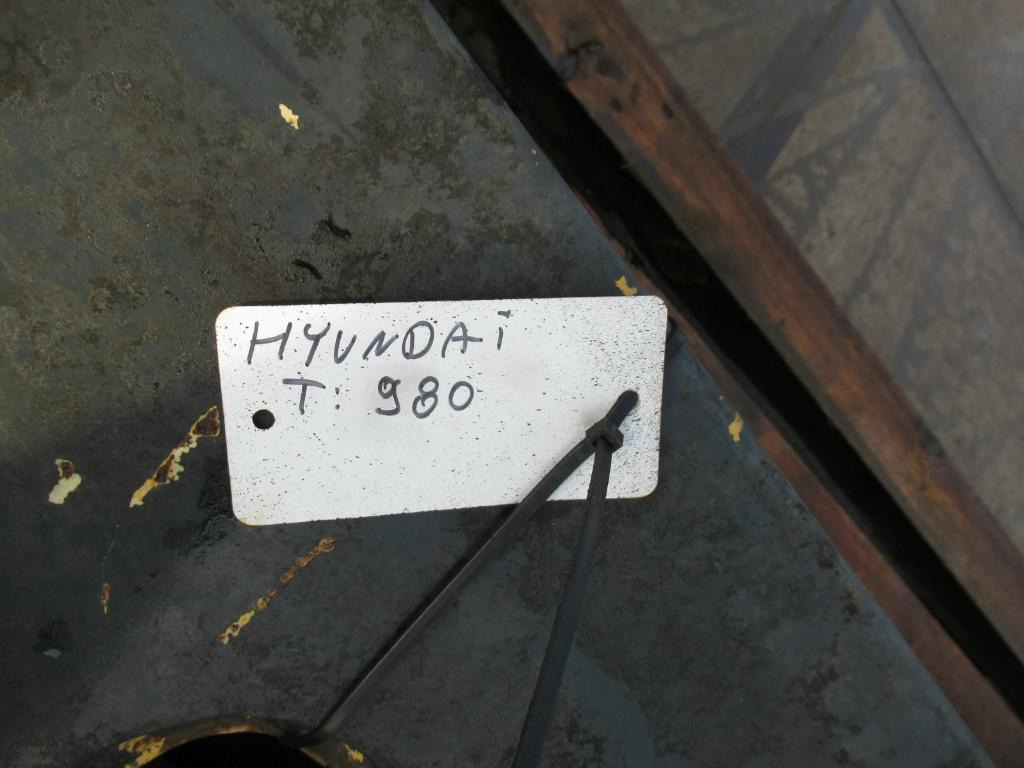 Hyundai 980 - - Branik za Utovarivač točkaš: slika 4 Hyundai 980 - - Branik za Utovarivač točkaš: slika 4
