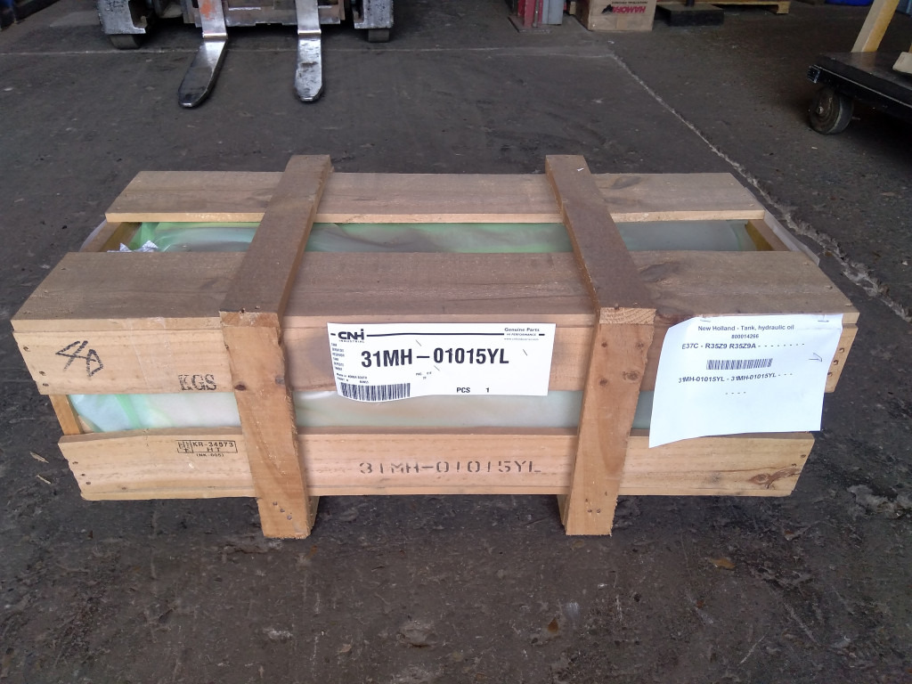 New Holland 31MH-01015YL - Hidraulični rezervoar za Građevinska mašina: slika 2 New Holland 31MH-01015YL - Hidraulični rezervoar za Građevinska mašina: slika 2