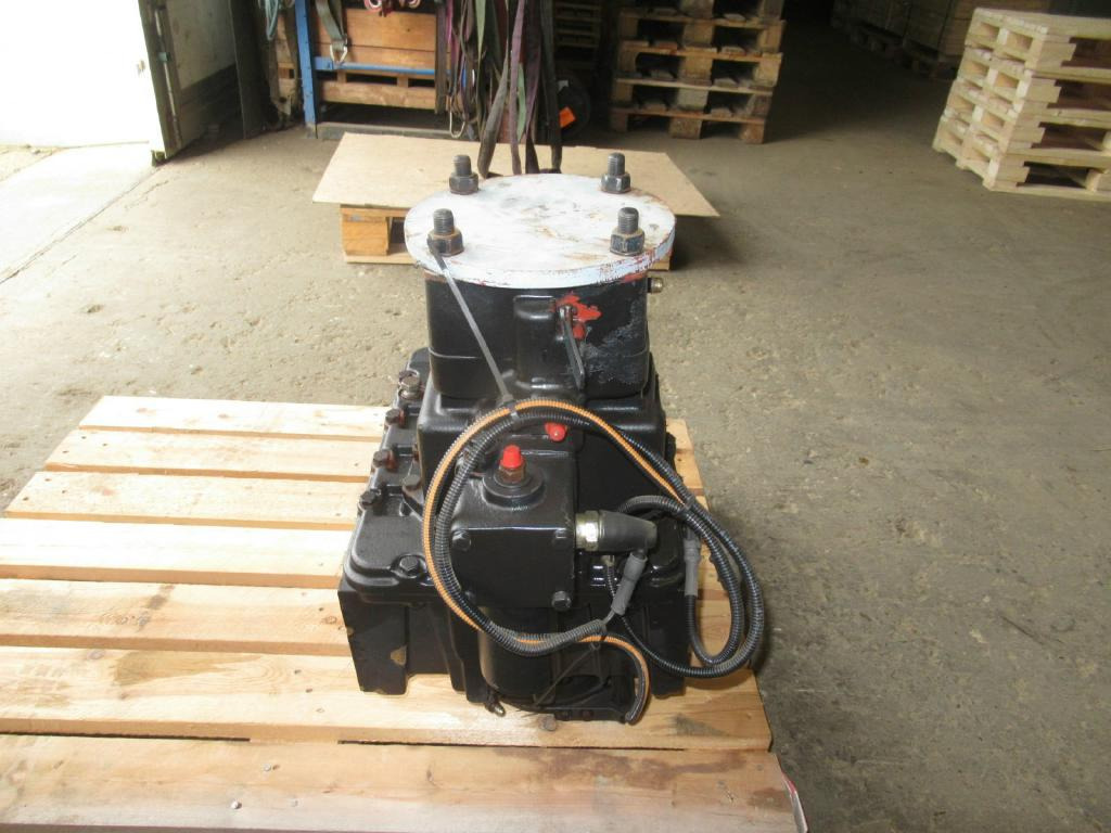 New Holland 71477176 - Transmisija za Građevinska mašina: slika 4 New Holland 71477176 - Transmisija za Građevinska mašina: slika 4