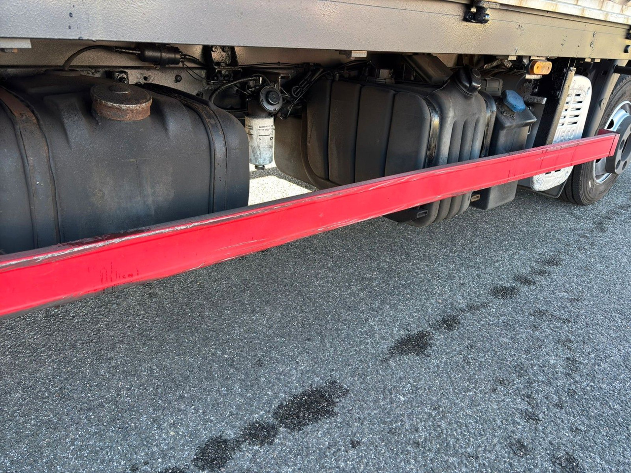 Dostavno vozilo sa ceradom Iveco EuroCargo 75E16: slika 10