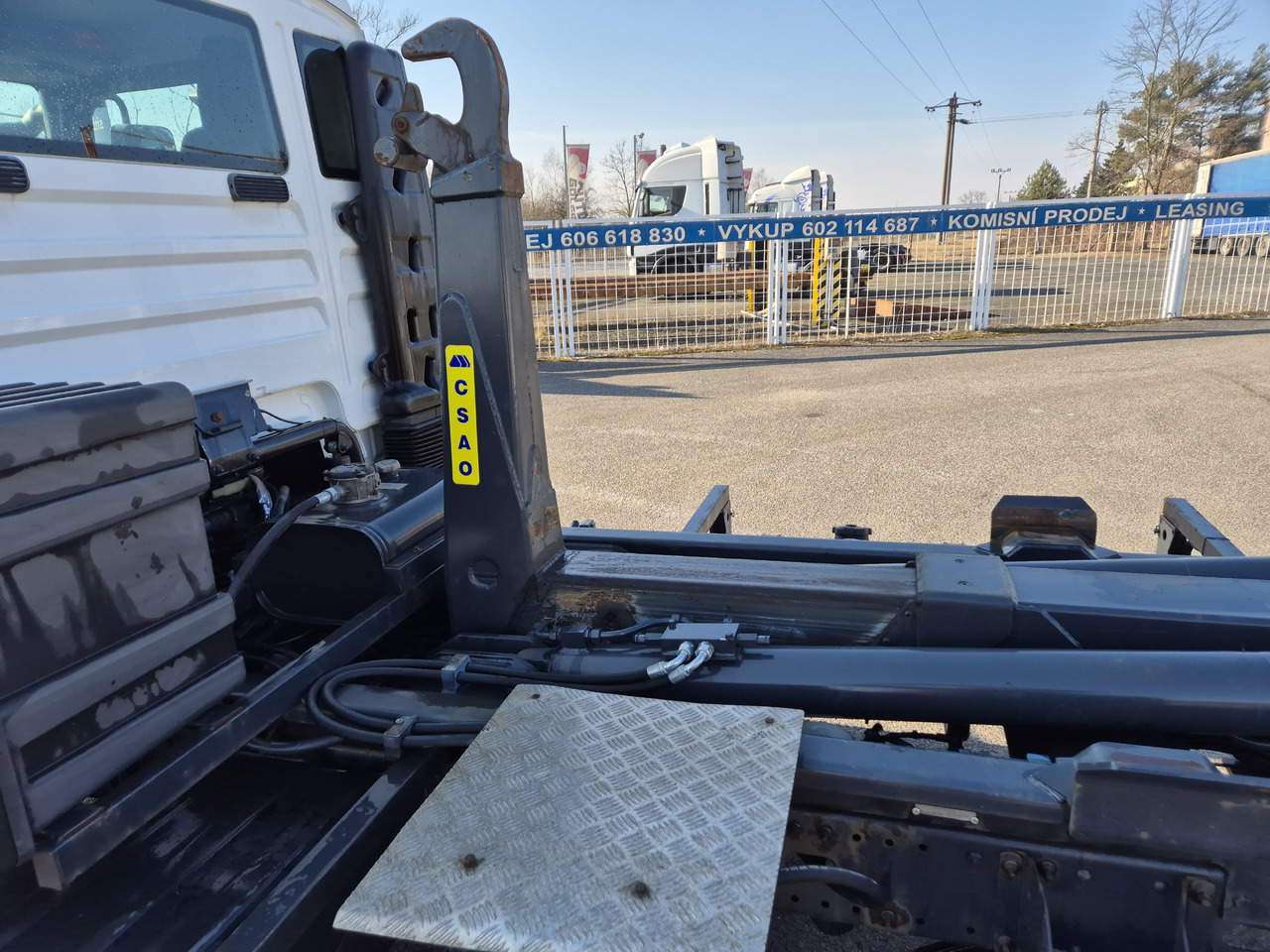 Kamion sa hidrauličnom kukom za prevoz kontejnera MAN TGL 12.180: slika 8