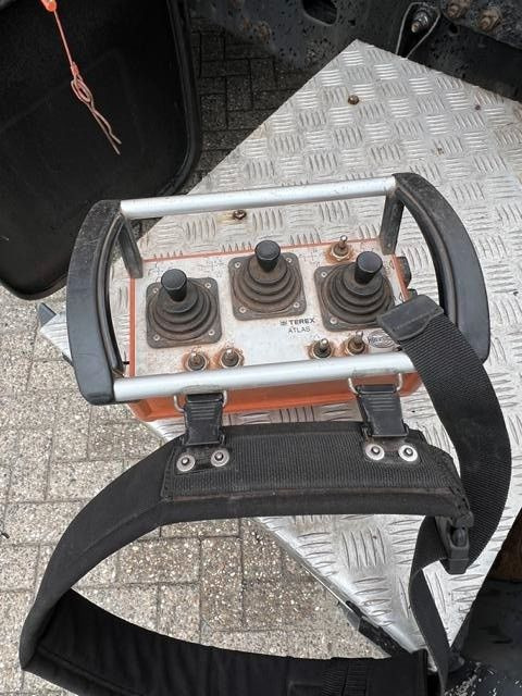 Kamion sa tovarnim sandukom, Kamion sa dizalicom MAN TGS26400-6x2 LL/ TEREX 165 - EA3: slika 13