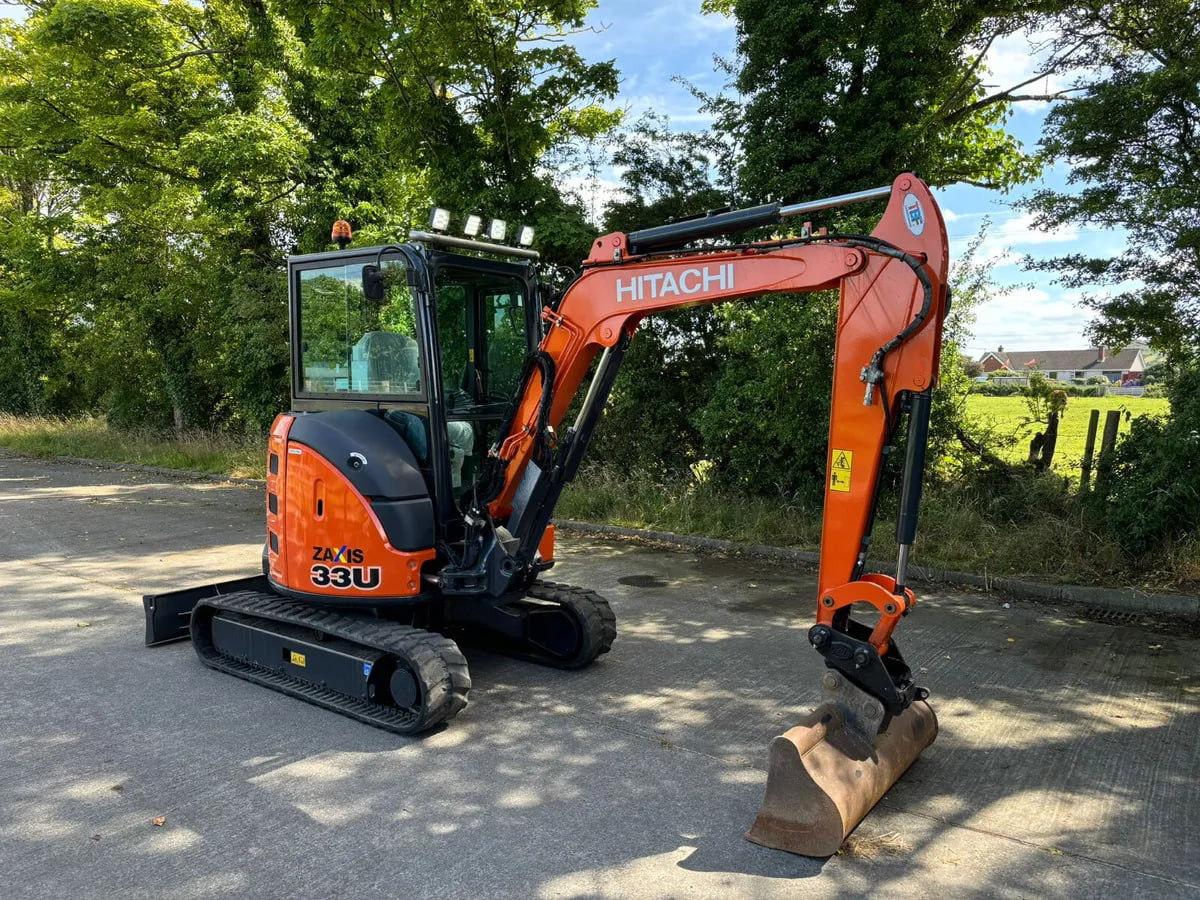 HITACHI 33U-6 - Mini bager: slika 3 HITACHI 33U-6 - Mini bager: slika 3