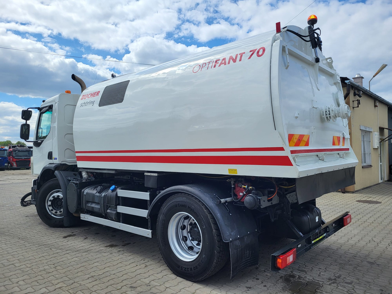 Lizing Volvo FE 320 two engines Volvo FE 320 two engines: slika 10