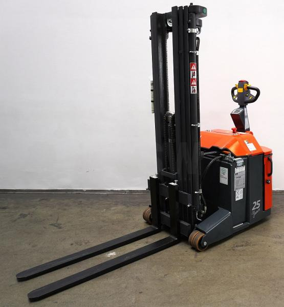 Combilift CS1250 - Slagač: slika 2 Combilift CS1250 - Slagač: slika 2