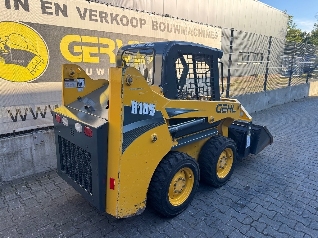 Gehl R105 - Mini utovarivač: slika 3 Gehl R105 - Mini utovarivač: slika 3
