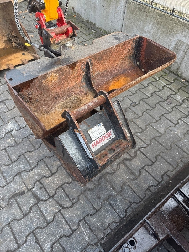 JCB 8018 - Mini bager: slika 4 JCB 8018 - Mini bager: slika 4