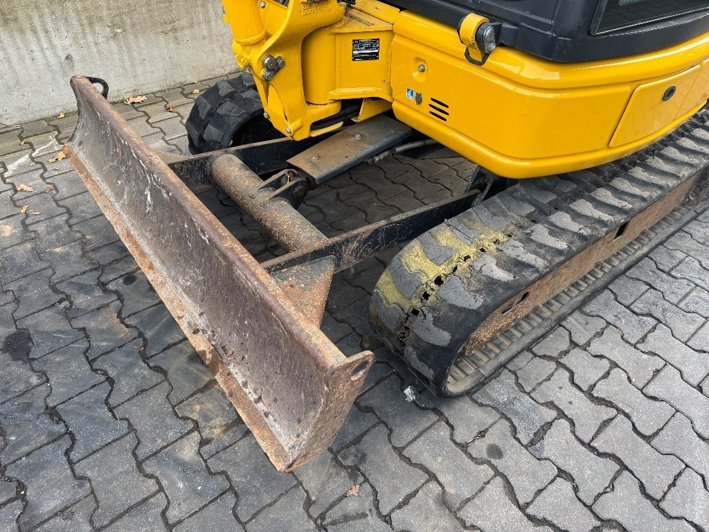 Komatsu PC 26 MR-3 - Mini bager: slika 4 Komatsu PC 26 MR-3 - Mini bager: slika 4