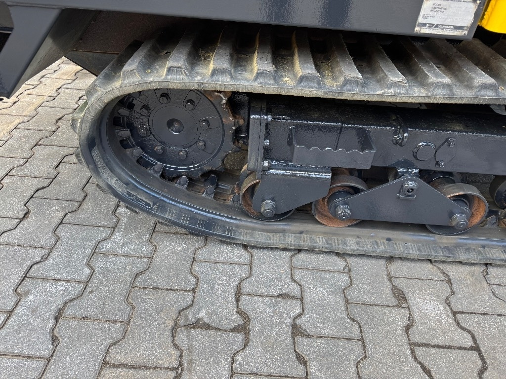 Yanmar C 30 R-2 B - Mini kiper: slika 3 Yanmar C 30 R-2 B - Mini kiper: slika 3