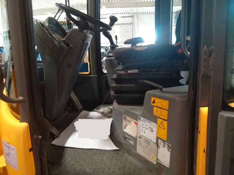 Volvo L 35 G - Utovarivač točkaš: slika 4 Volvo L 35 G - Utovarivač točkaš: slika 4