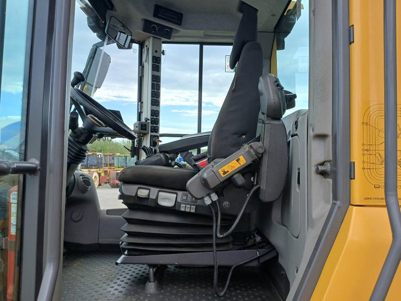 Utovarivač točkaš Volvo L120 H, Hjullastare: slika 11