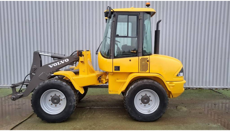Volvo L30 B, Hjullastare - Utovarivač točkaš: slika 2 Volvo L30 B, Hjullastare - Utovarivač točkaš: slika 2