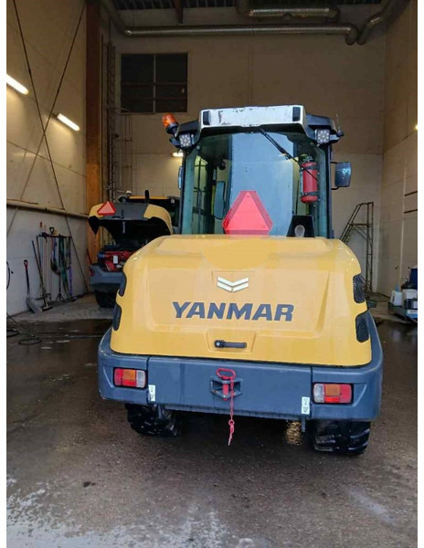 Yanmar V80-5 - Mini utovarivač: slika 4 Yanmar V80-5 - Mini utovarivač: slika 4
