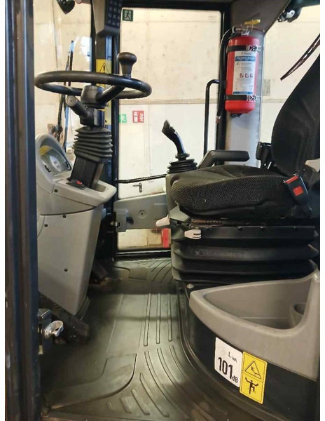 Yanmar V80-5 - Mini utovarivač: slika 5 Yanmar V80-5 - Mini utovarivač: slika 5