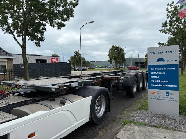 Pacton Containerchassis 20/30ft 2 lift axles ADR - Poluprikolica za prevoz kontejnera/ Poluprikolica sa promenjivim sandukom: slika 1 Pacton Containerchassis 20/30ft 2 lift axles ADR - Poluprikolica za prevoz kontejnera/ Poluprikolica sa promenjivim sandukom: slika 1