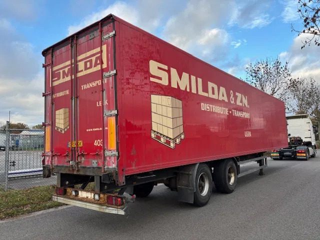 SYSTEM TRAILERS 2 axle closed box double stock - Poluprikolica sa zatvorenim sandukom: slika 5 SYSTEM TRAILERS 2 axle closed box double stock - Poluprikolica sa zatvorenim sandukom: slika 5