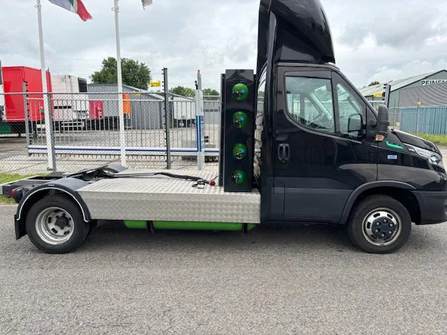 Iveco 35C14G Daily BE trekker 3.0 CNG gas - Tegljač: slika 4 Iveco 35C14G Daily BE trekker 3.0 CNG gas - Tegljač: slika 4