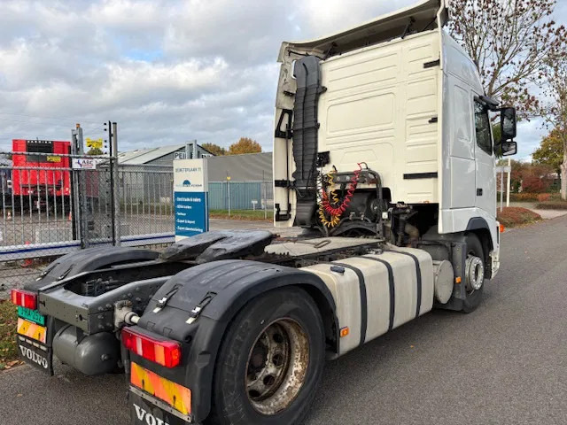Volvo FH 12 420 4x2T Globetrotter 720.000km!! Analog tacho MOT 06-2026 - Tegljač: slika 5 Volvo FH 12 420 4x2T Globetrotter 720.000km!! Analog tacho MOT 06-2026 - Tegljač: slika 5